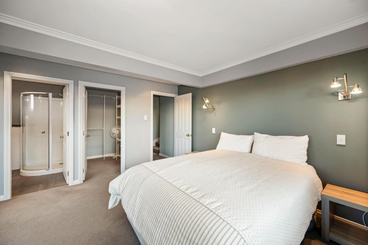Taupo Escape - Rainbow Point Holiday Home Экстерьер фото