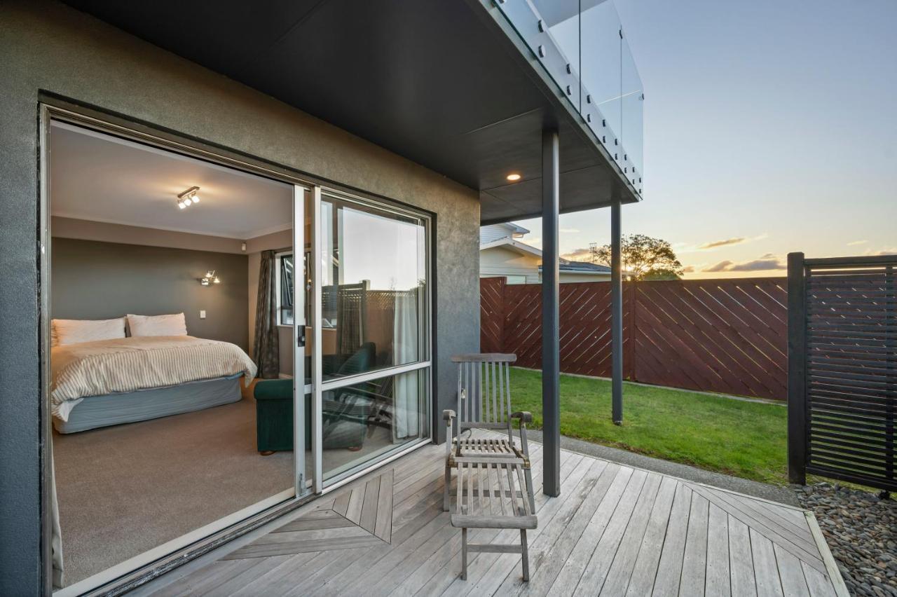 Taupo Escape - Rainbow Point Holiday Home Экстерьер фото