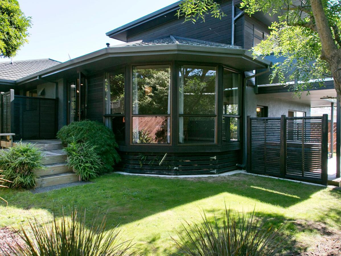 Taupo Escape - Rainbow Point Holiday Home Экстерьер фото